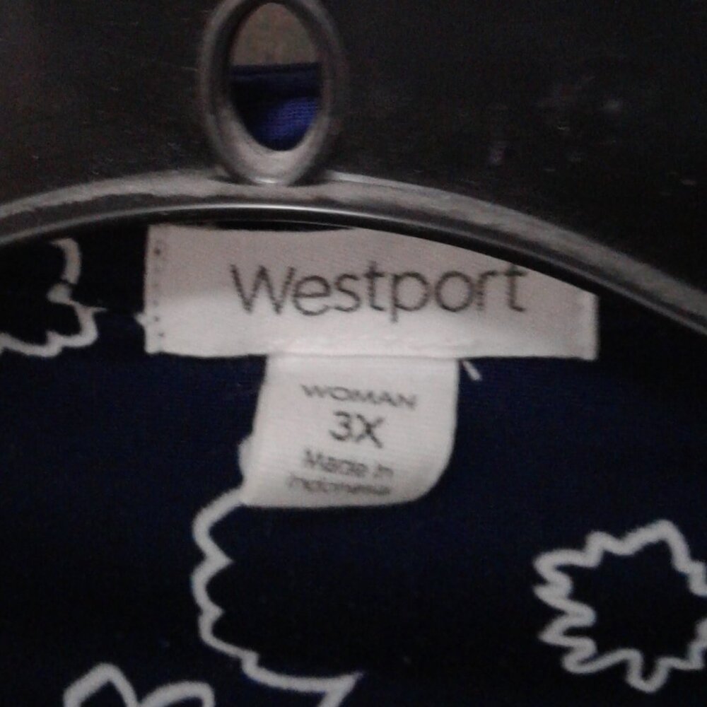 Westport Woman Blue w/ White Flowers - 3X - Picture 3 of 3